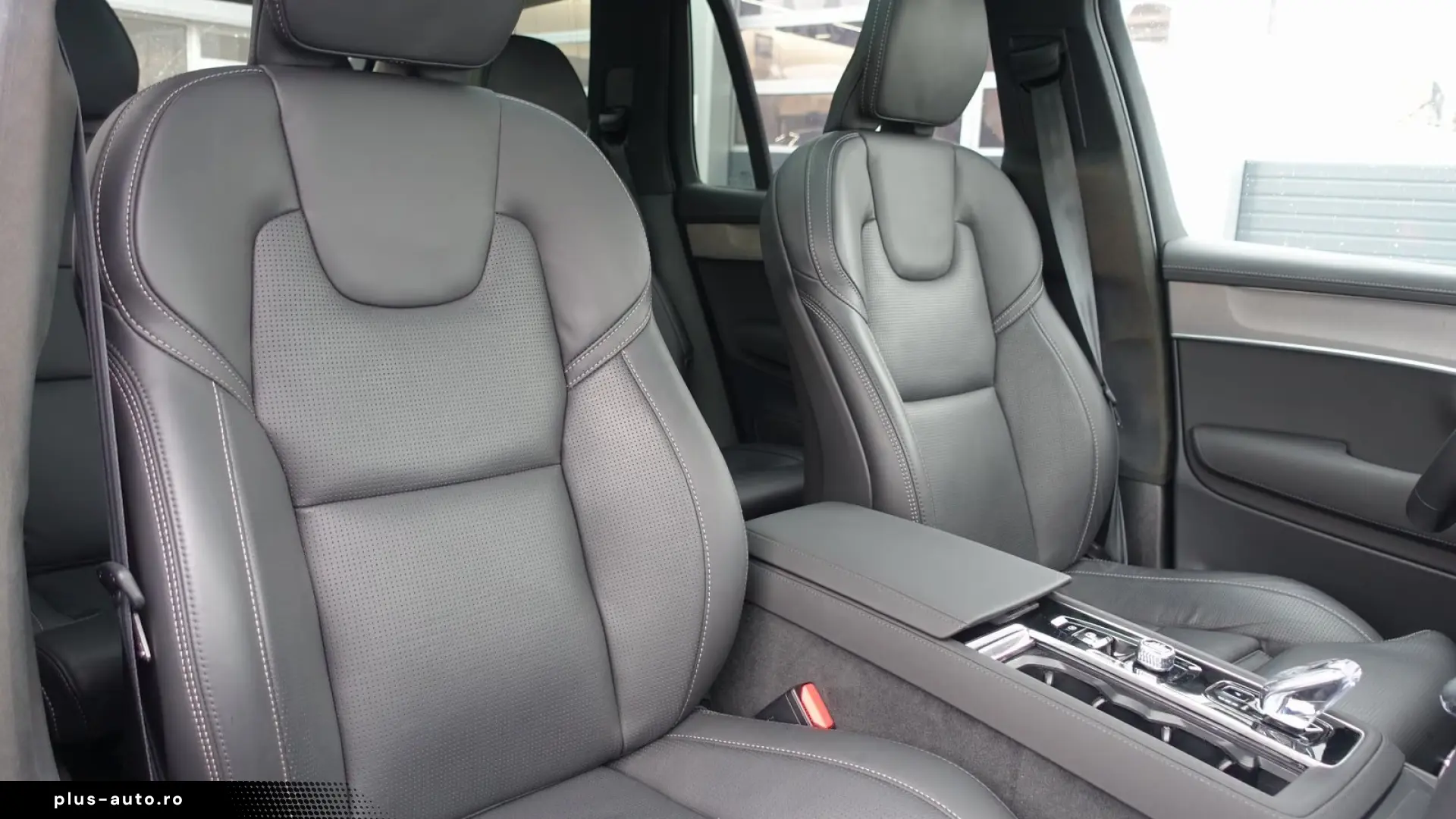 Volvo XC90Ultra Bright T8 AWD PANO B&W