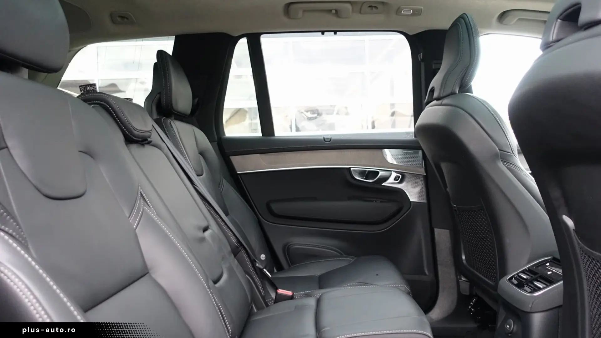 Volvo XC90Ultra Bright T8 AWD PANO B&W