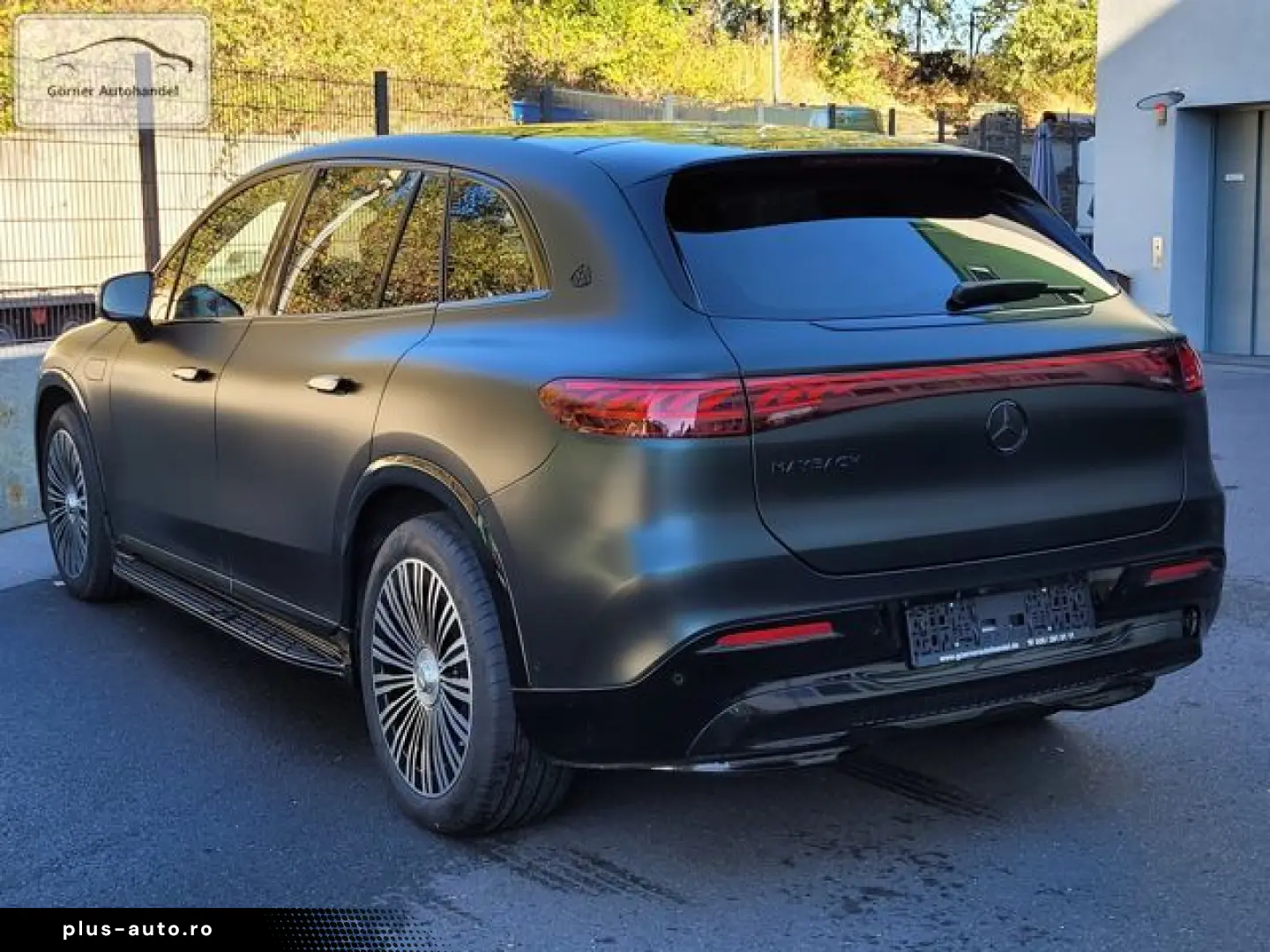 MERCEDES-BENZ EQS SUV 680 Maybach Night Series First-Class