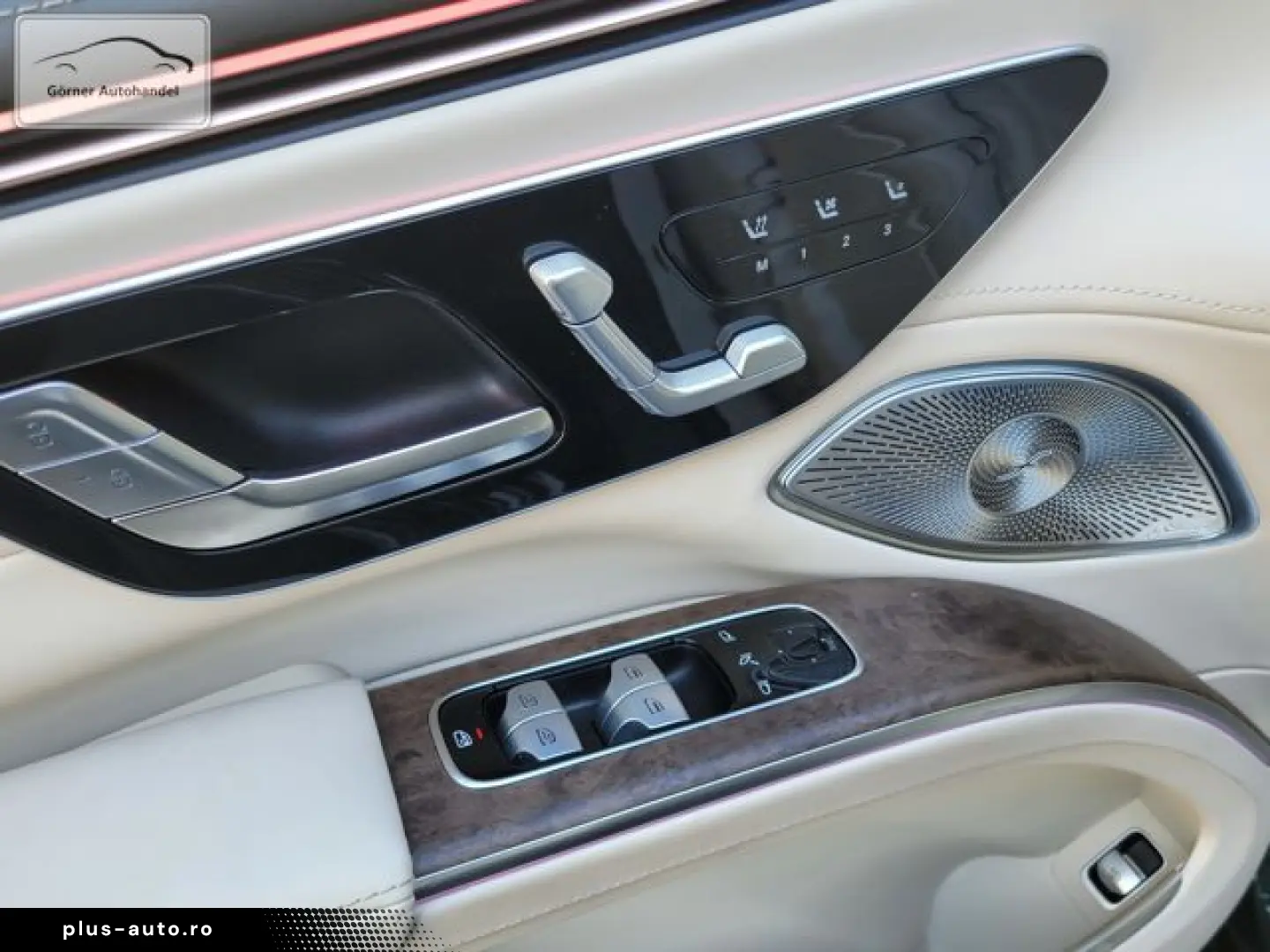 MERCEDES-BENZ EQS SUV 680 Maybach Night Series First-Class