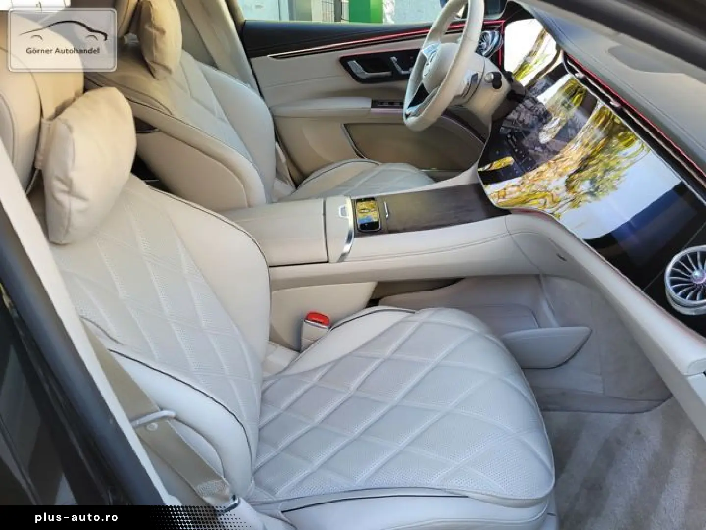 MERCEDES-BENZ EQS SUV 680 Maybach Night Series First-Class