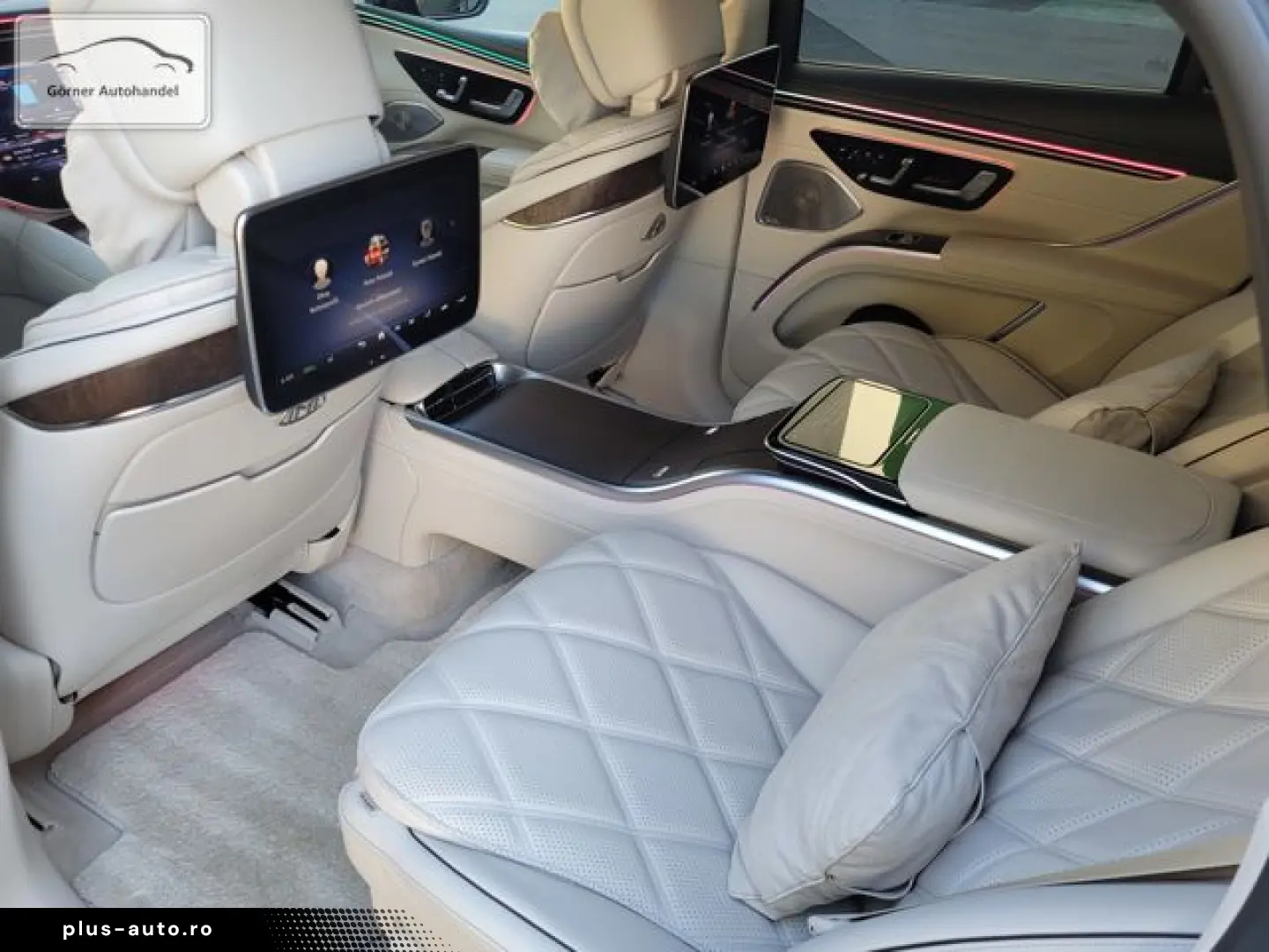 MERCEDES-BENZ EQS SUV 680 Maybach Night Series First-Class