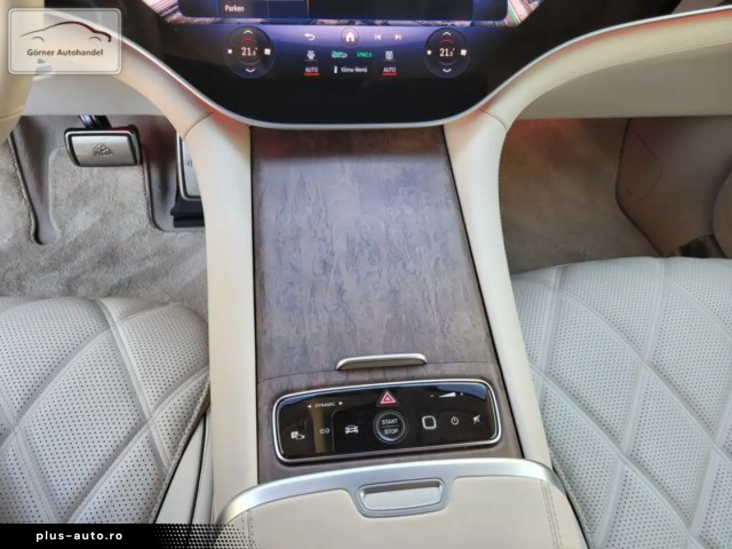 MERCEDES-BENZ EQS SUV 680 Maybach Night Series First-Class