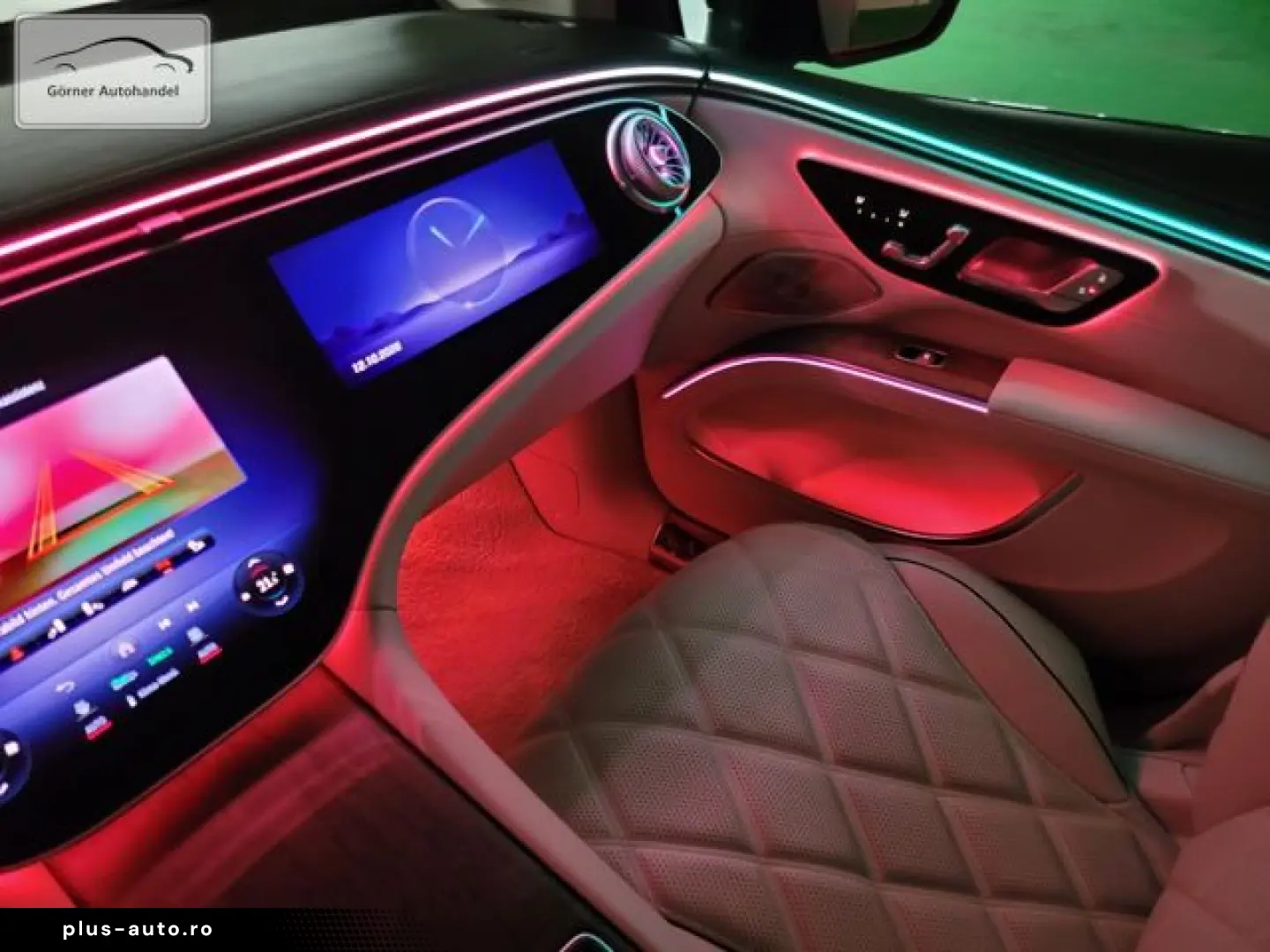 MERCEDES-BENZ EQS SUV 680 Maybach Night Series First-Class