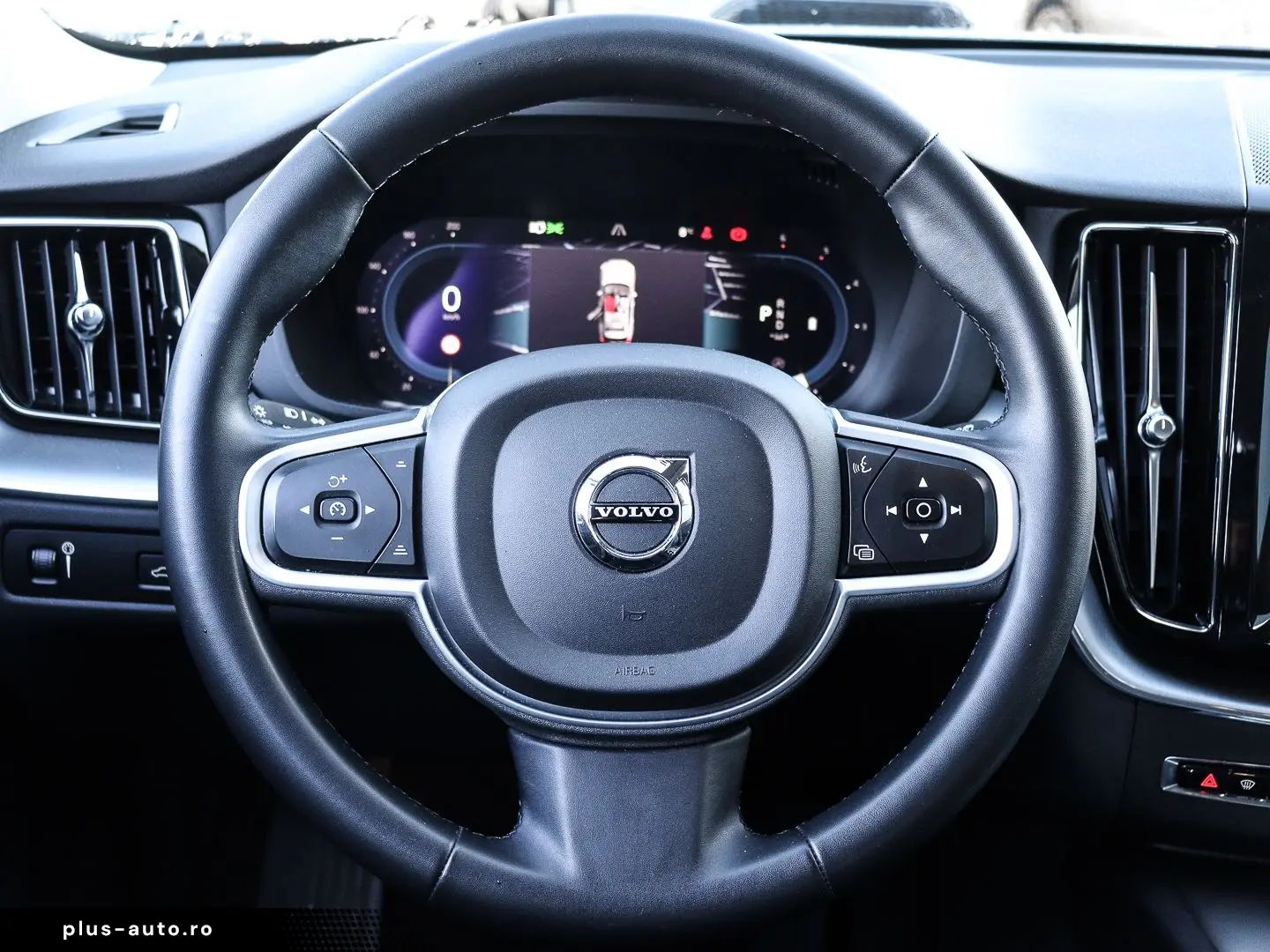 VOLVO XC60 Momentum Pro 2WD