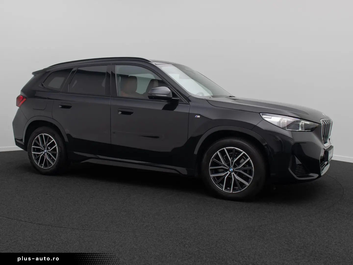BMW X1 sD20i M Sport AHK 360 ACC  18