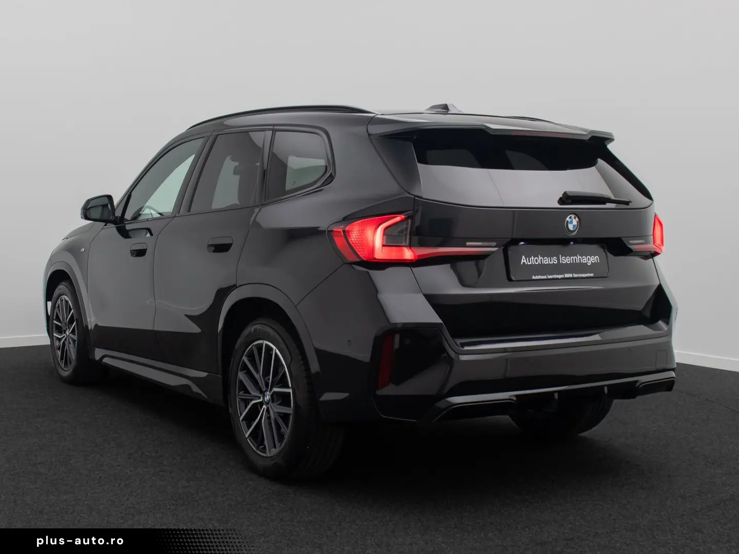 BMW X1 sD20i M Sport AHK 360 ACC  18