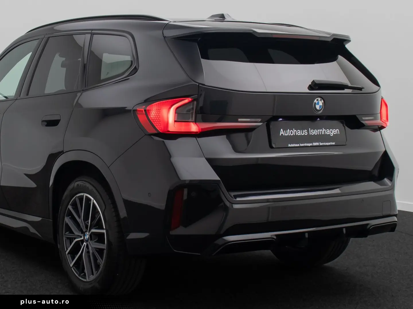 BMW X1 sD20i M Sport AHK 360 ACC  18