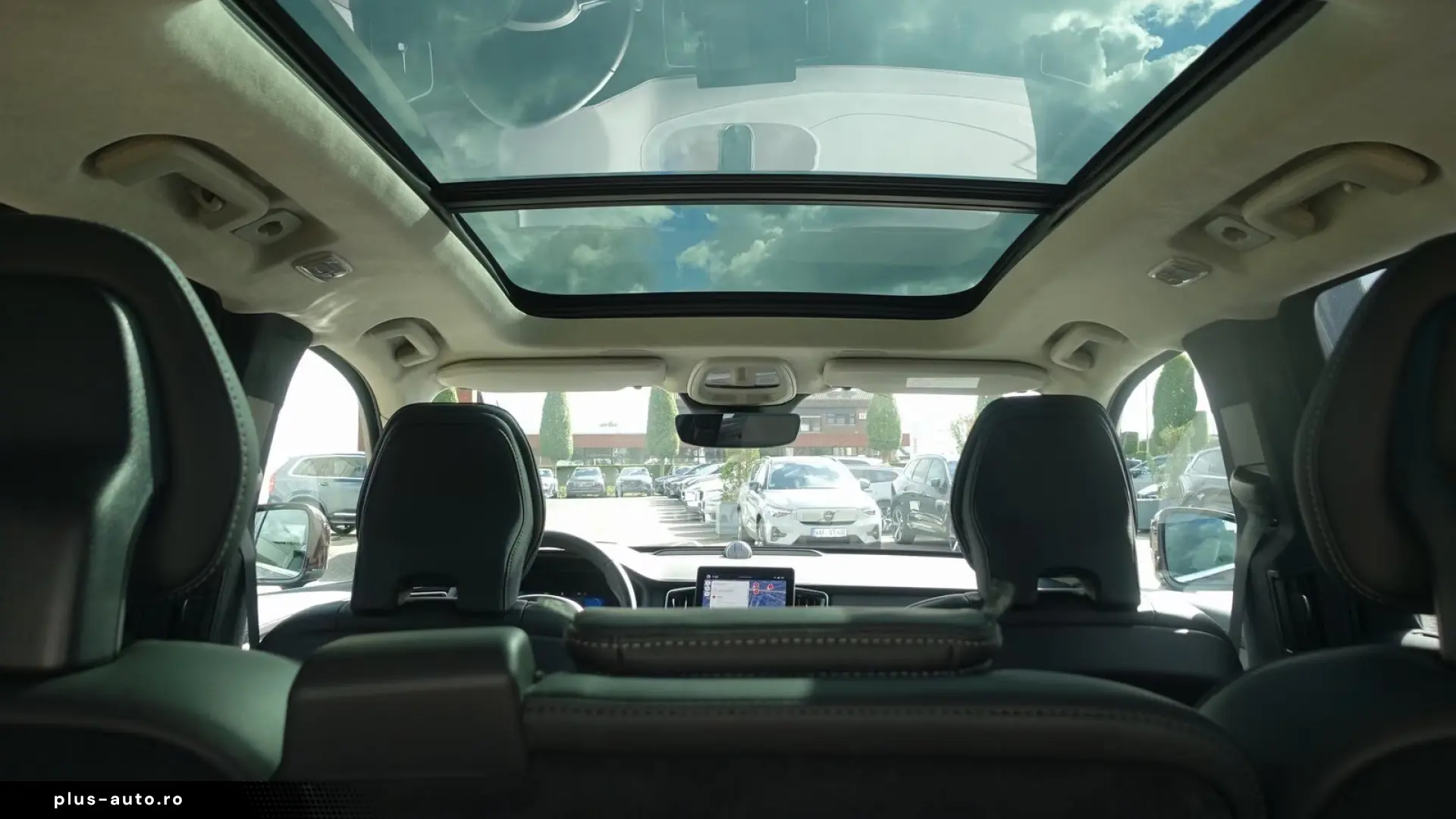 Volvo XC90 Ultra T8 AWD Plug-in B&W HUD Pano