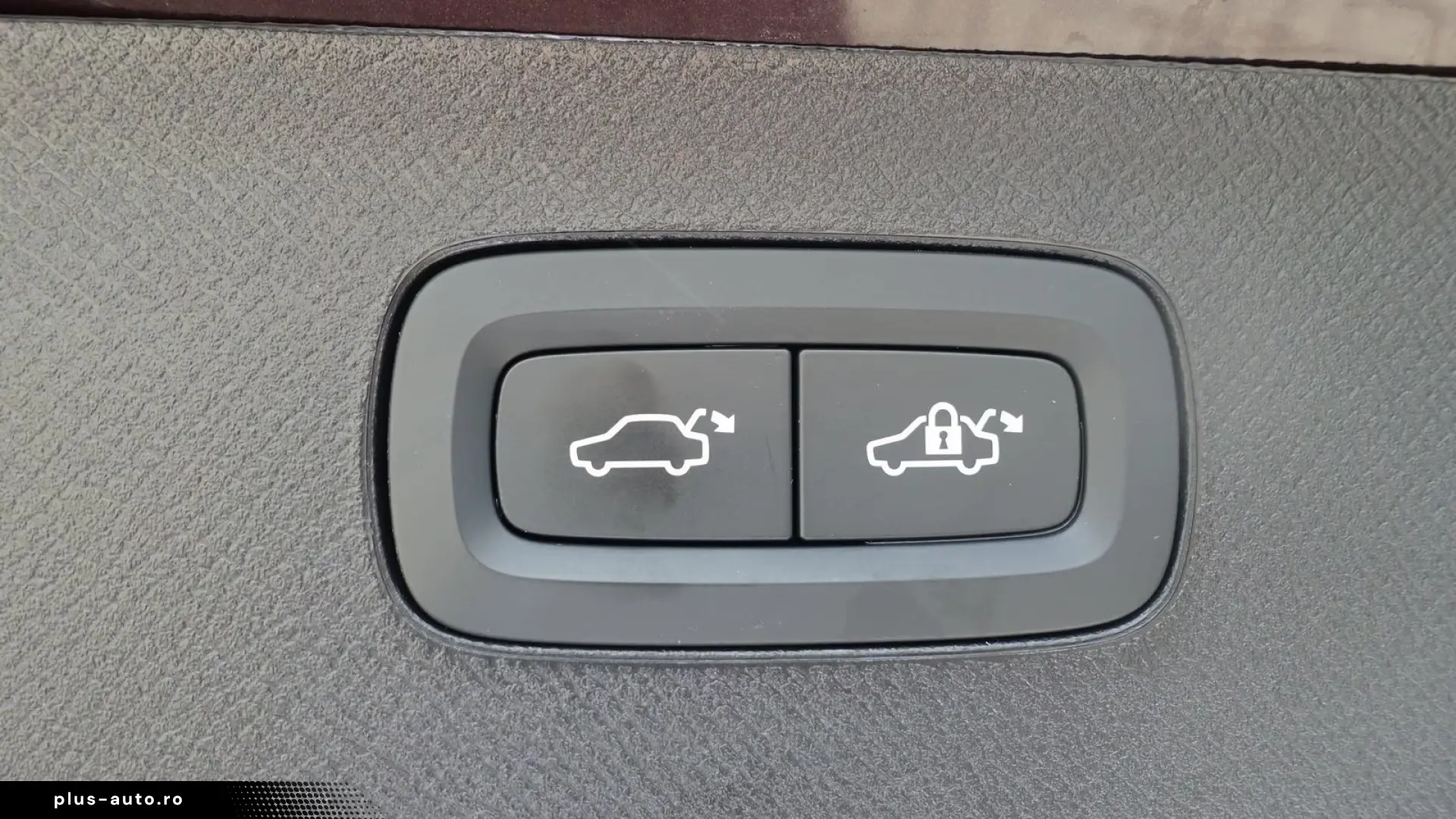 Volvo XC90 Ultra T8 AWD Plug-in B&W HUD Pano