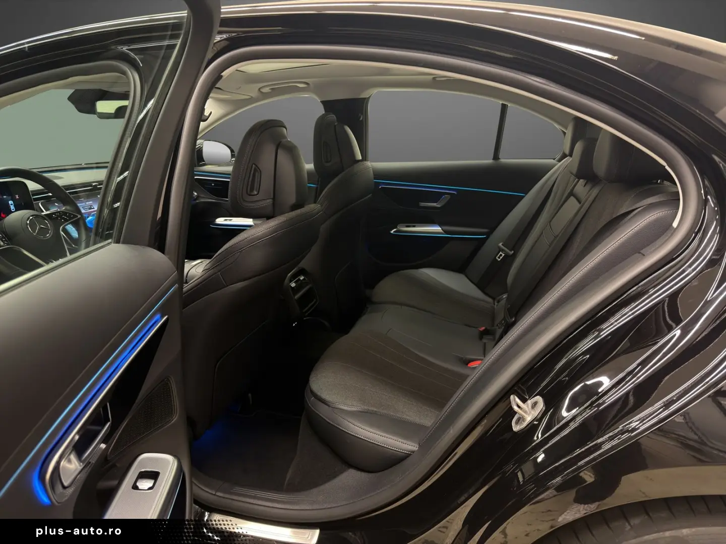 MERCEDES-BENZ E 220 d Avantgarde Pano Keyless Totwinkel MBUX