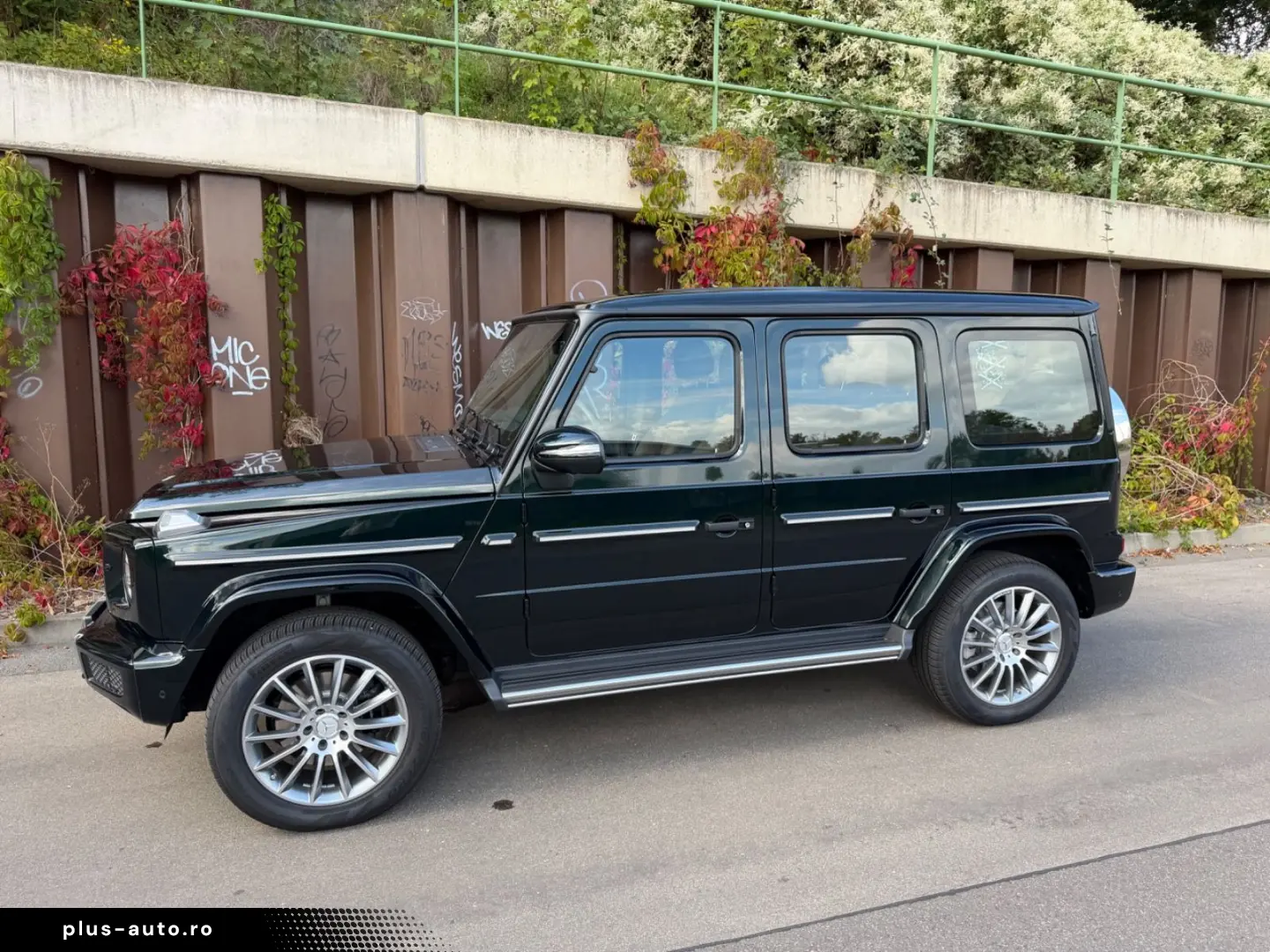 MERCEDES-BENZ G 400 d Station   One Owner   13.838 KM