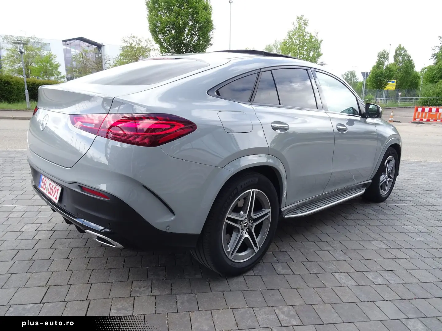 MERCEDES-BENZ GLE 300 d 4M Coupe AMG Pano AHK Airmatic Burm
