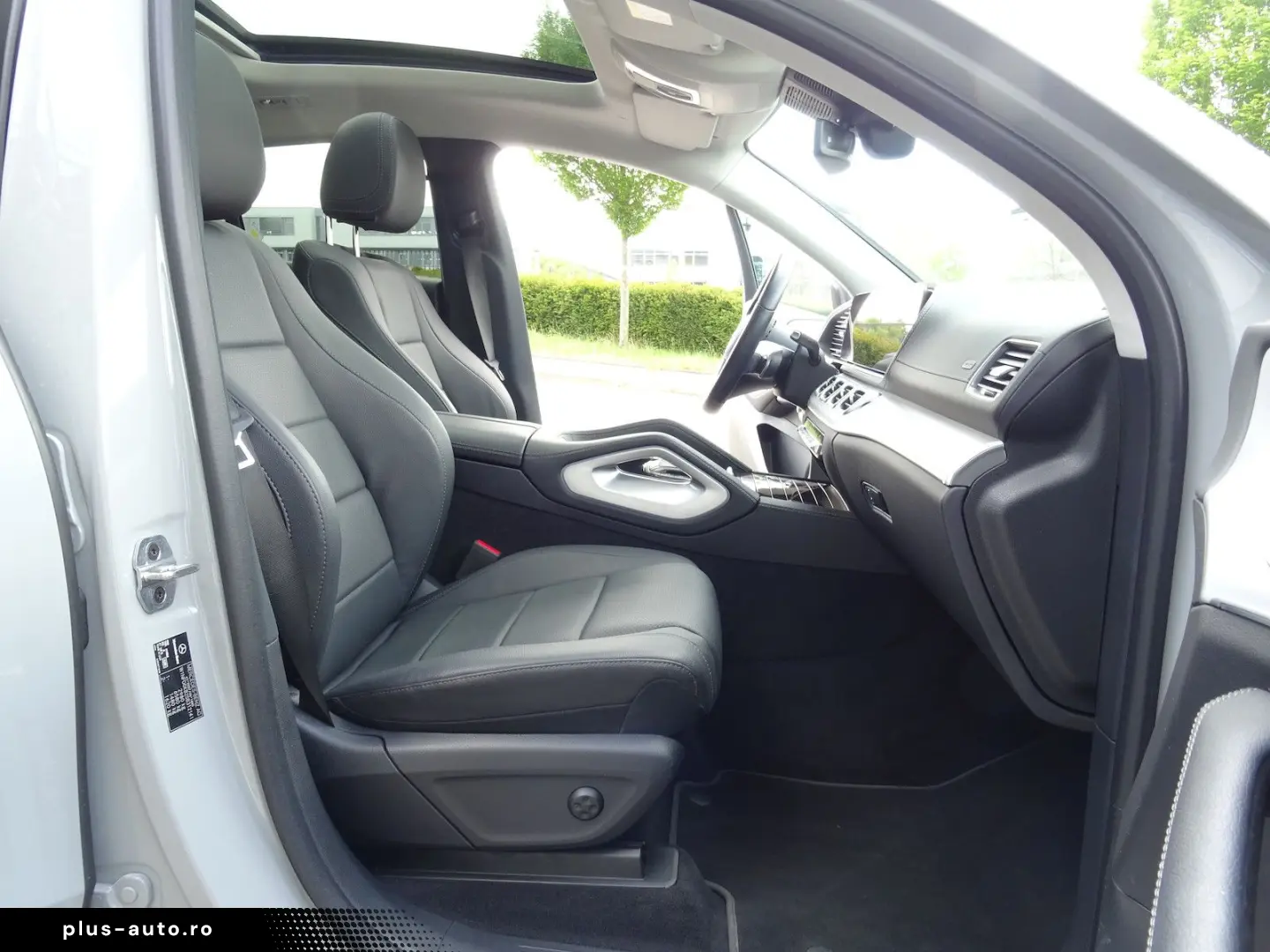 MERCEDES-BENZ GLE 300 d 4M Coupe AMG Pano AHK Airmatic Burm