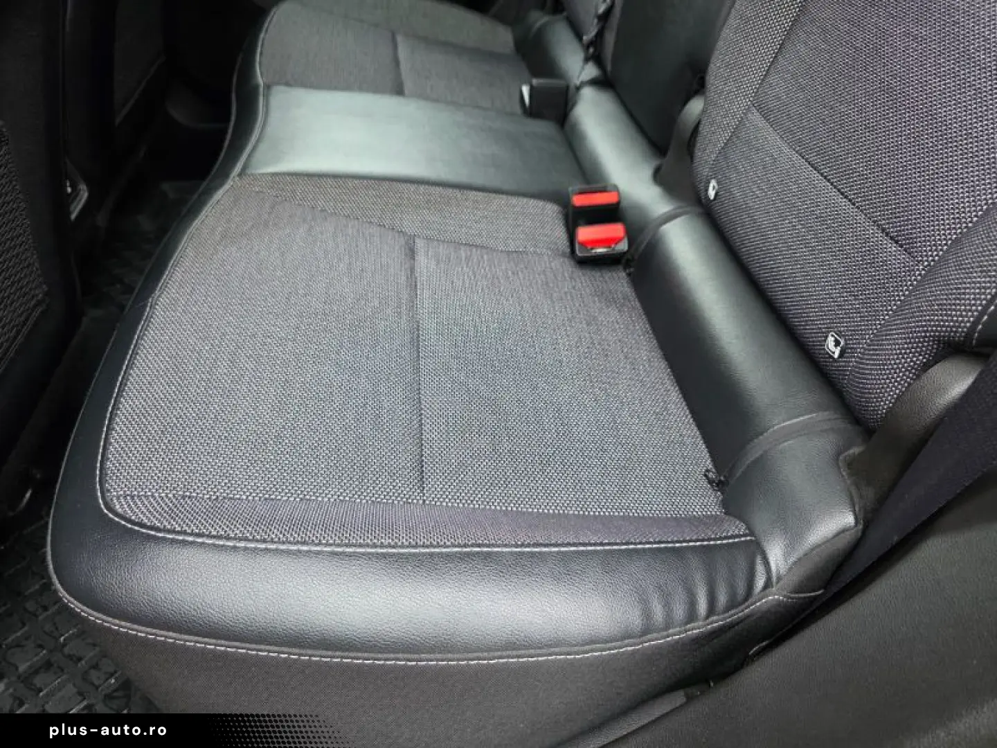 RENAULT CAPTUR 1.3 TCe MHEV 140CP techno EDC