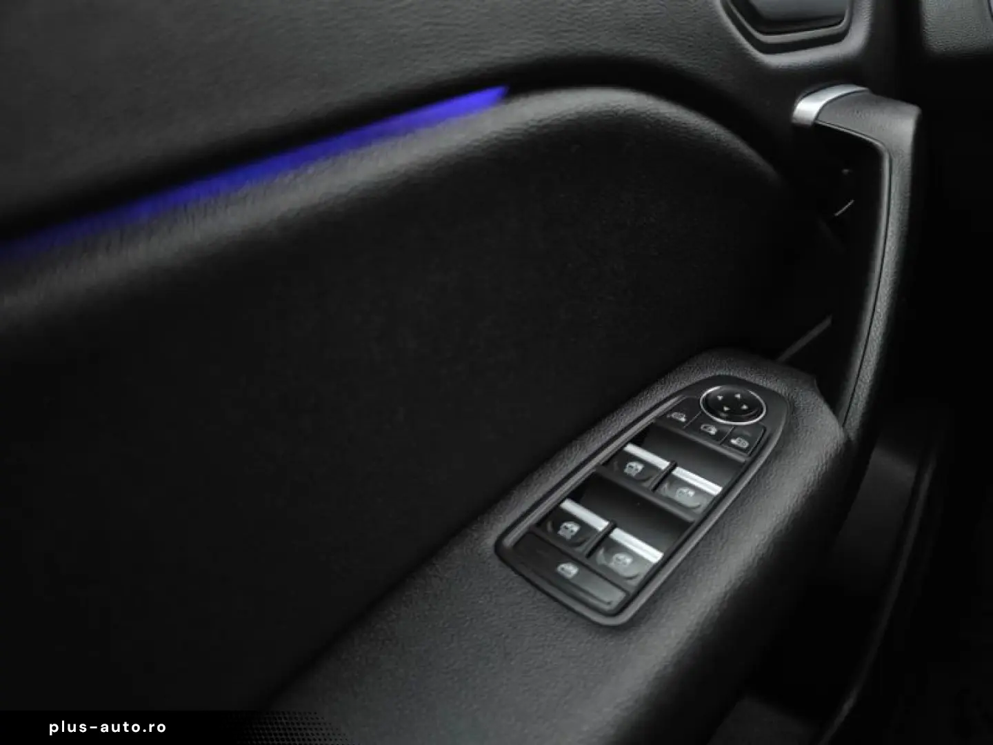 RENAULT CAPTUR 1.3 TCe MHEV 140CP techno EDC