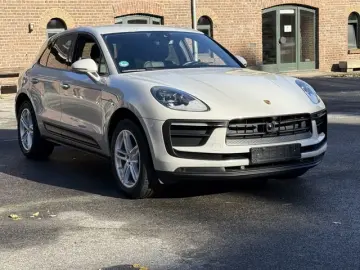 Porsche Macan SPORT-