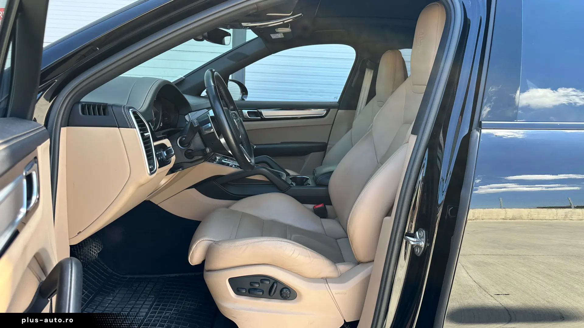 Porsche Cayenne Coupe E-Hybrid Tiptronic Platinum Edition