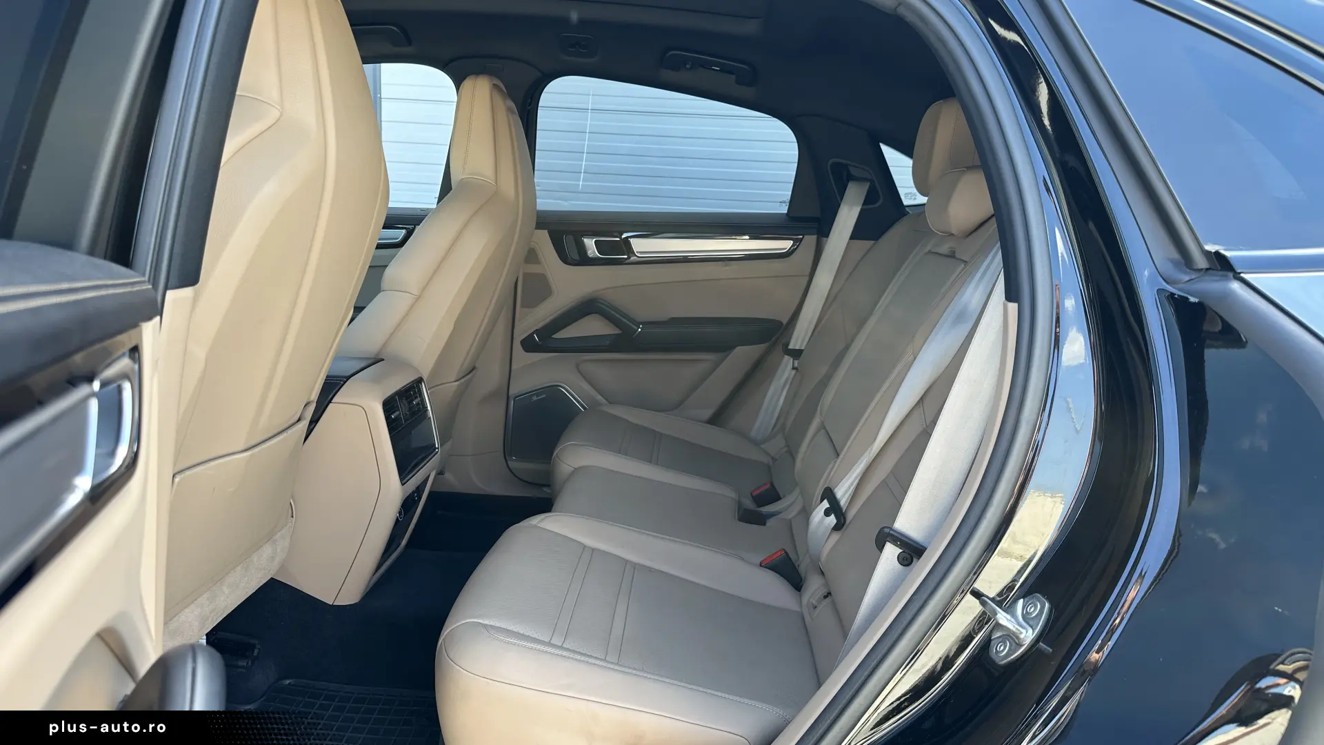 Porsche Cayenne Coupe E-Hybrid Tiptronic Platinum Edition