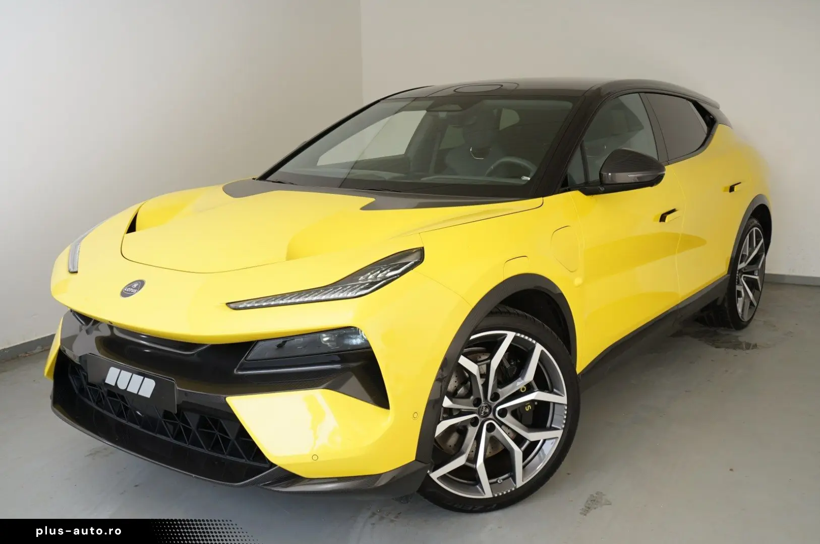 LOTUS Eletre R Komfortsitze   KEF   Highway Assist