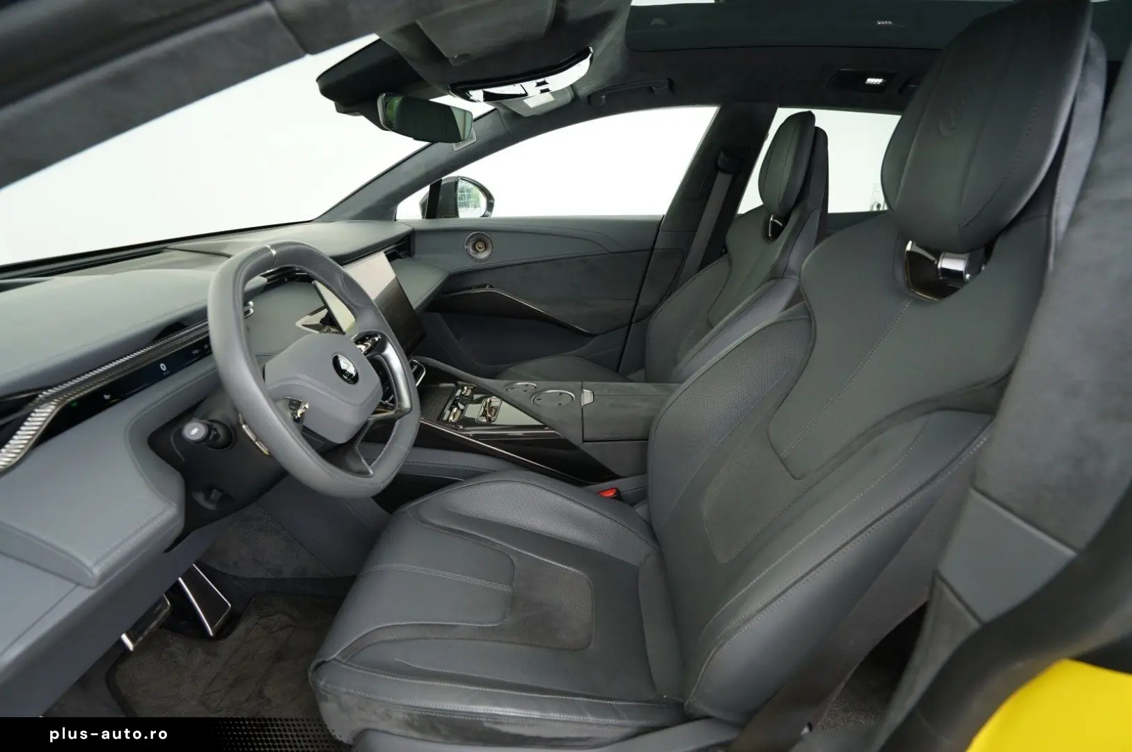 LOTUS Eletre R Komfortsitze   KEF   Highway Assist