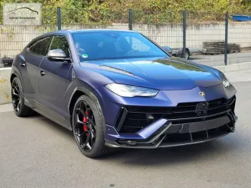 LAMBORGHINI Urus Performante B&O Carbon Akrapovic 23 LMR