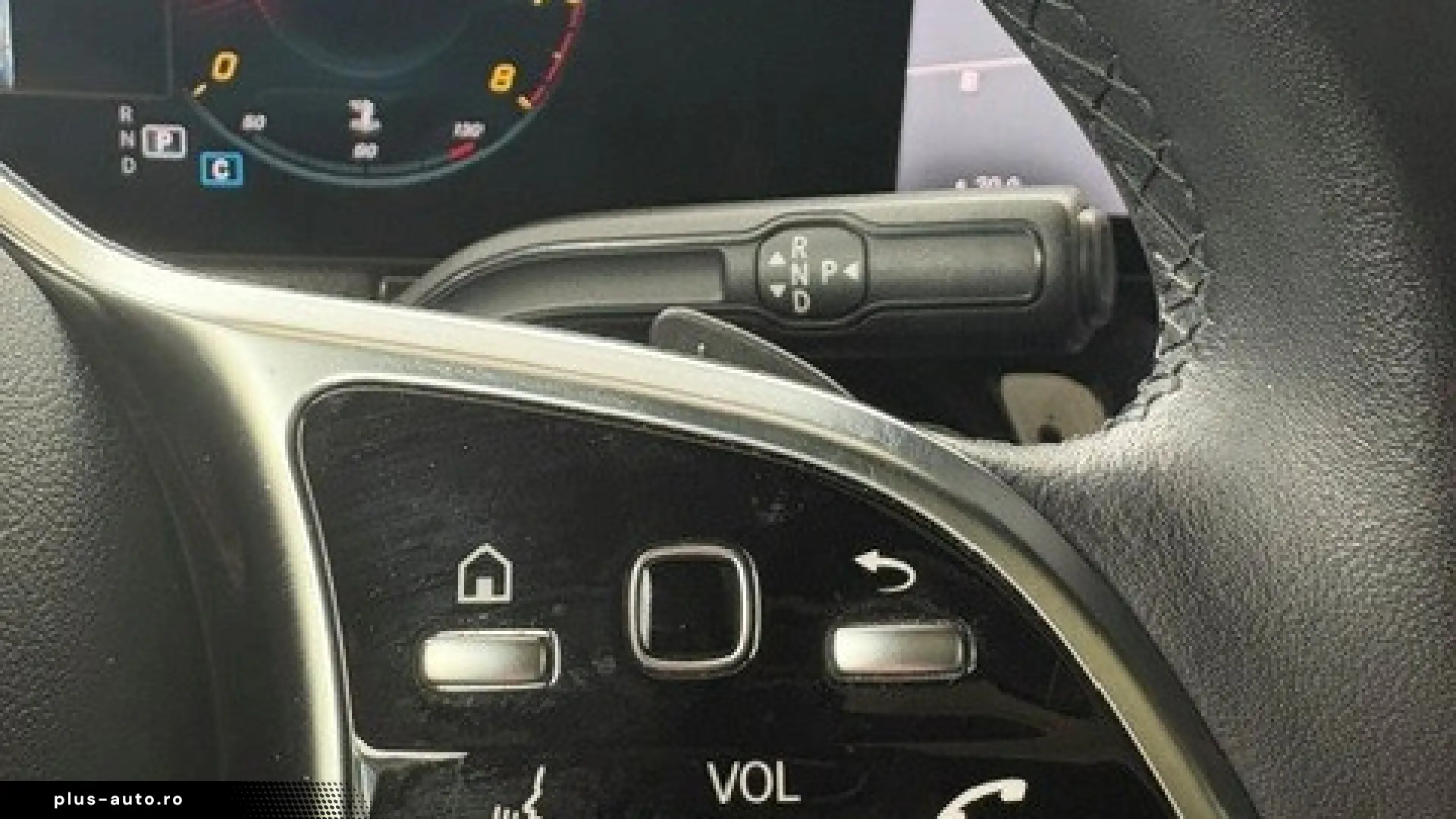 Mercedes-Benz GLA 180 Echipare Luxury Edition