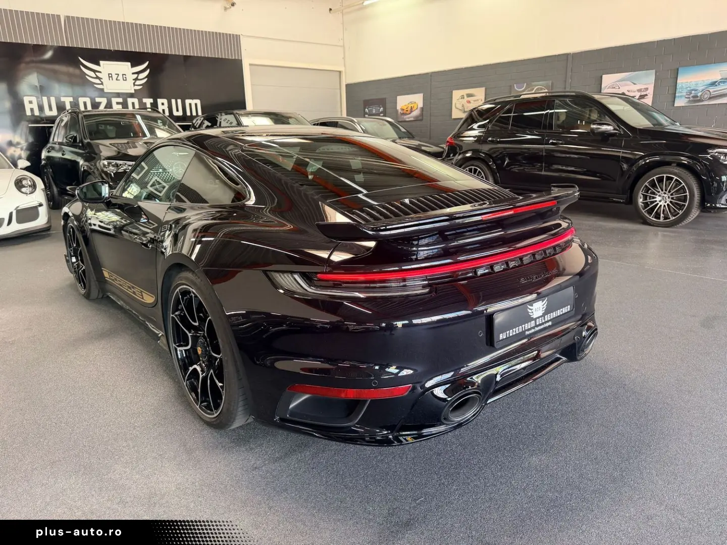 PORSCHE 992 Turbo S CARBON AERO MATRIX KERAMIK BURMESTER