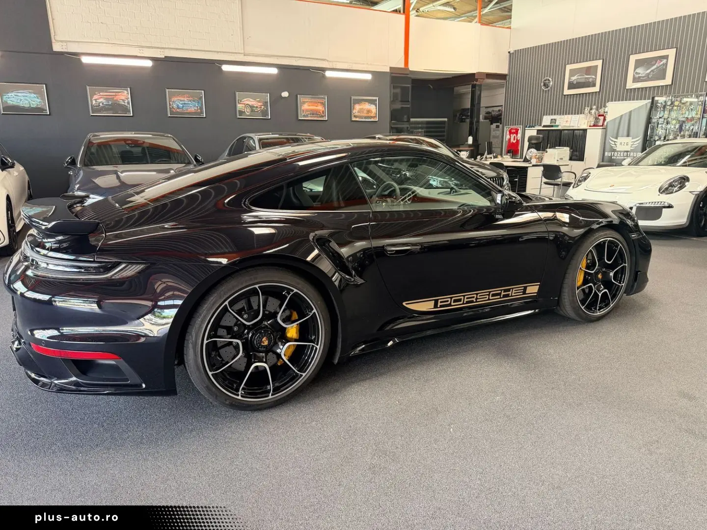PORSCHE 992 Turbo S CARBON AERO MATRIX KERAMIK BURMESTER