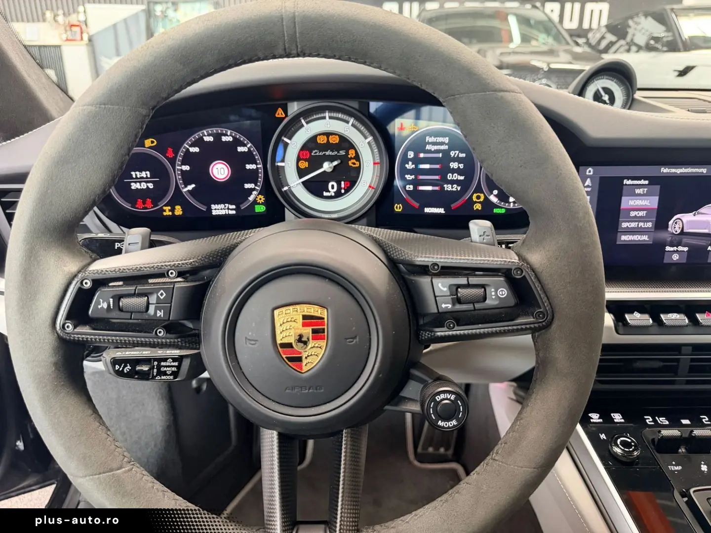 PORSCHE 992 Turbo S CARBON AERO MATRIX KERAMIK BURMESTER