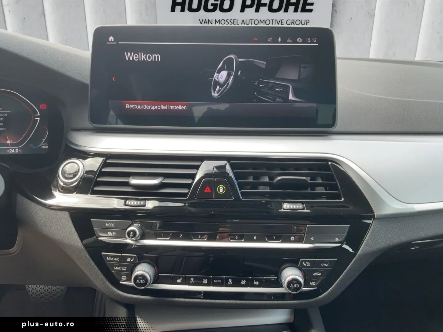 BMW 520d Limousine. Driving Assist