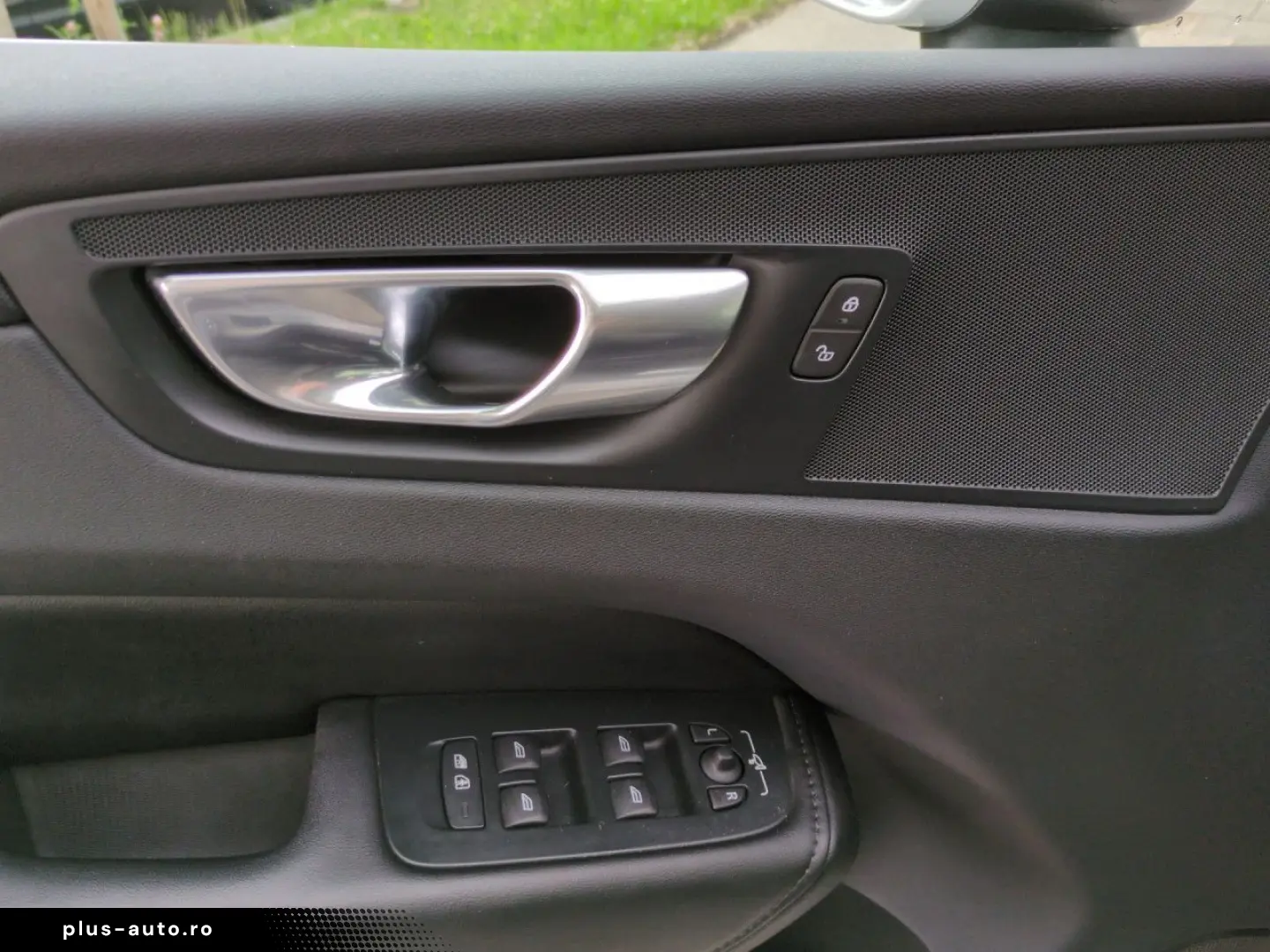VOLVO XC60 B4 (Diesel) Core AWD - BLIS ACC