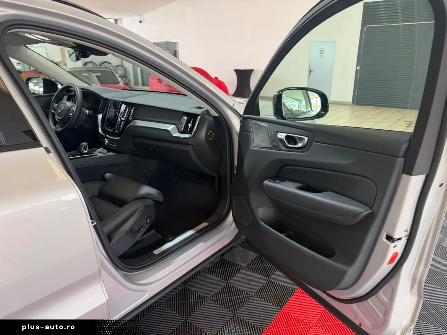 VOLVO XC 60 XC60 Plus Dark AWD