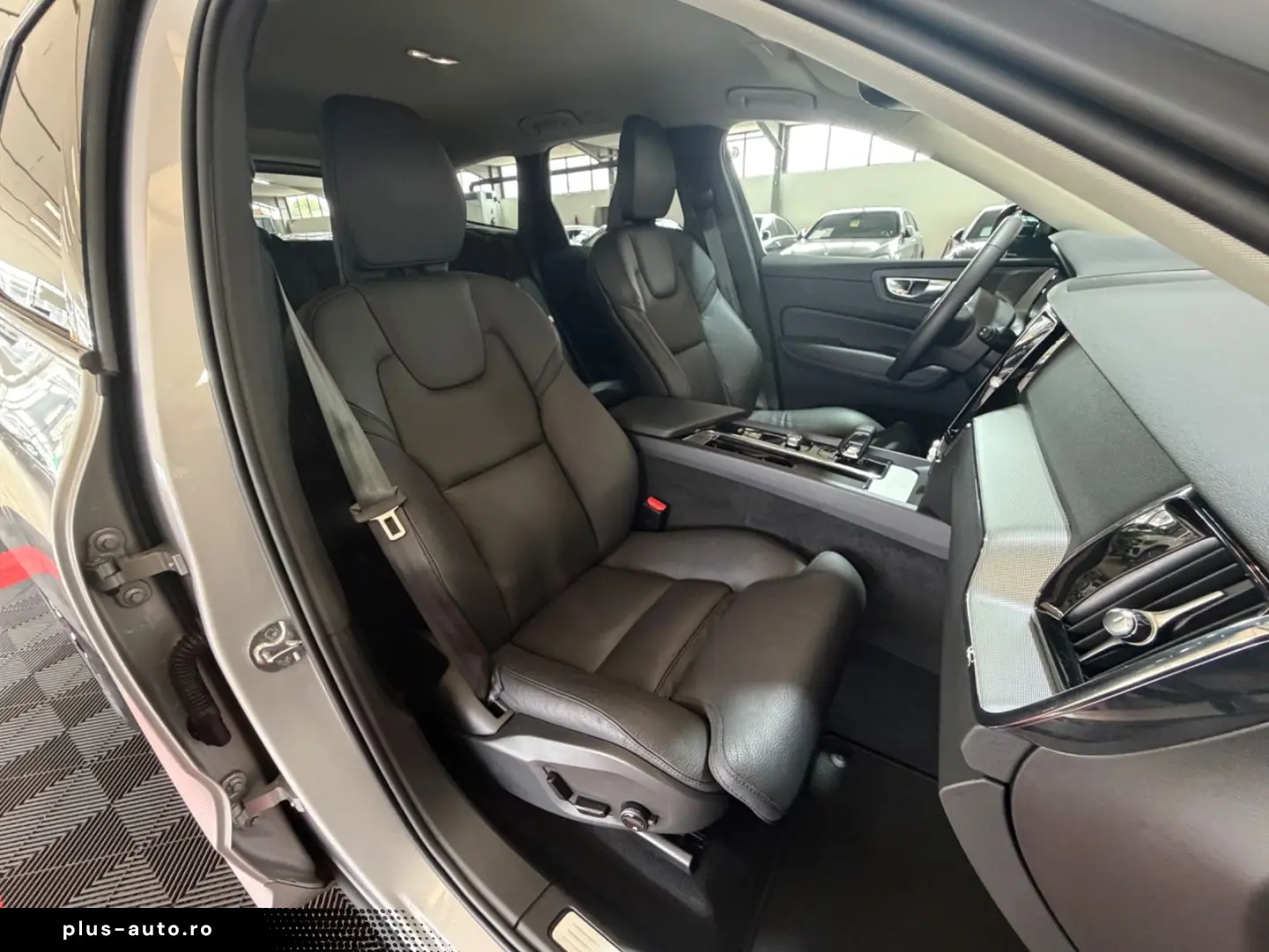 VOLVO XC 60 XC60 Plus Dark AWD