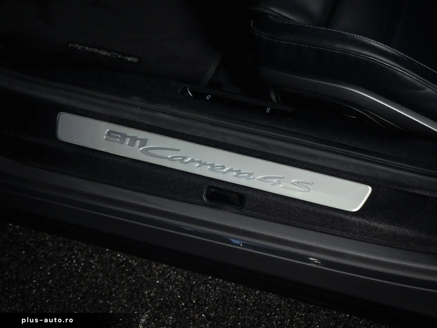 PORSCHE 992 Carrera 4S Coupé  BOSE  PDLS   Night  Chrono