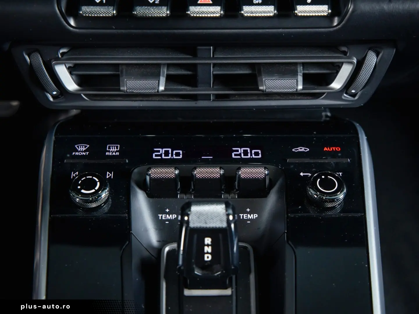 PORSCHE 992 Carrera 4S Coupé  BOSE  PDLS   Night  Chrono