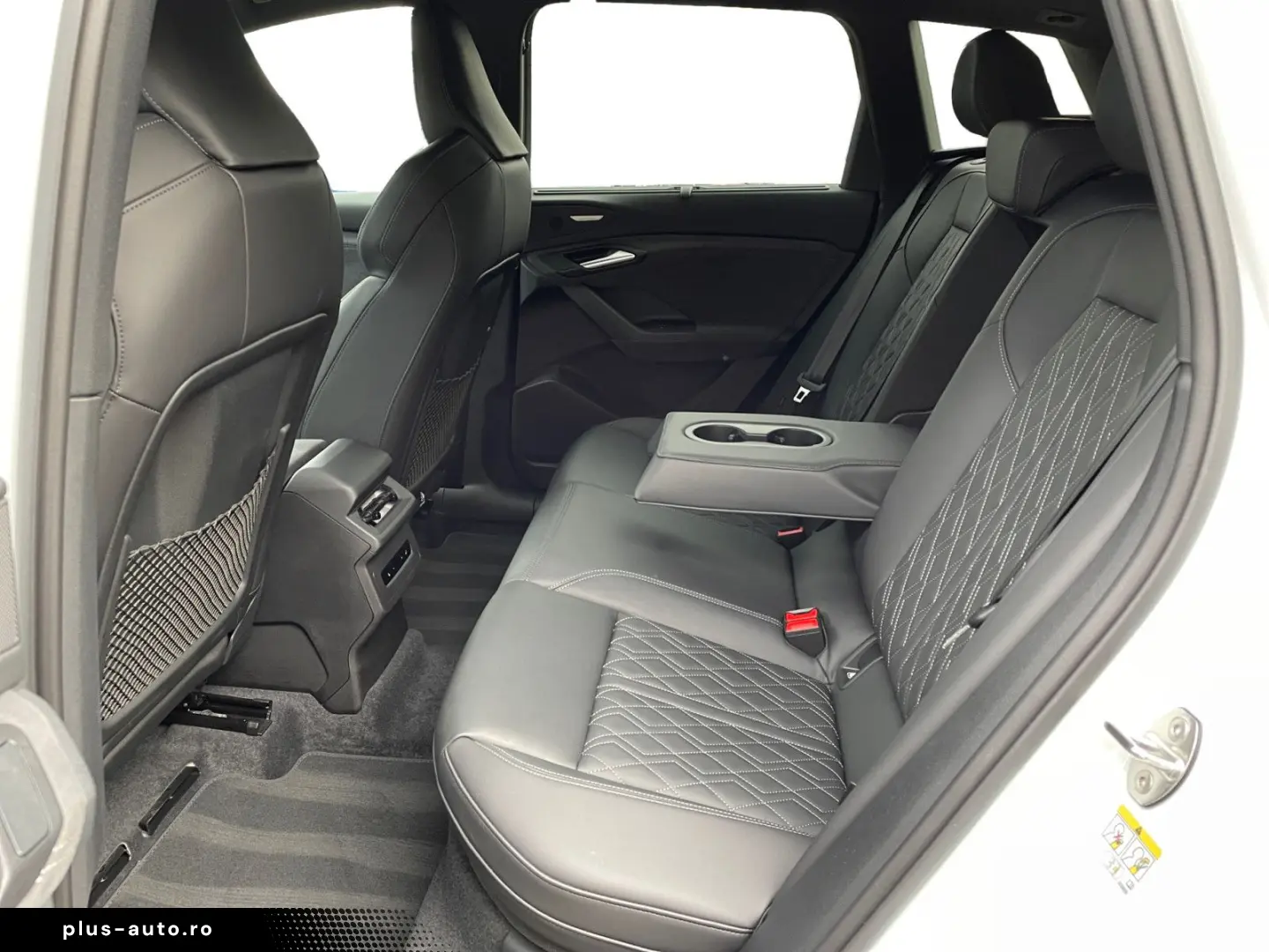 AUDI Q6 e-tron quattro S line tech pro Pano AHK B&O