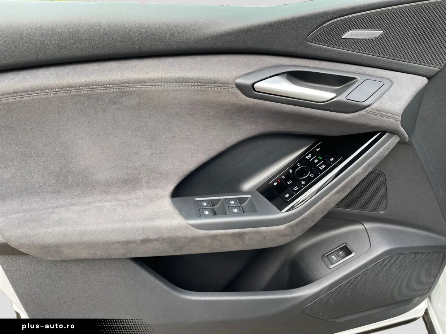 AUDI Q6 e-tron quattro S line tech pro Pano AHK B&O