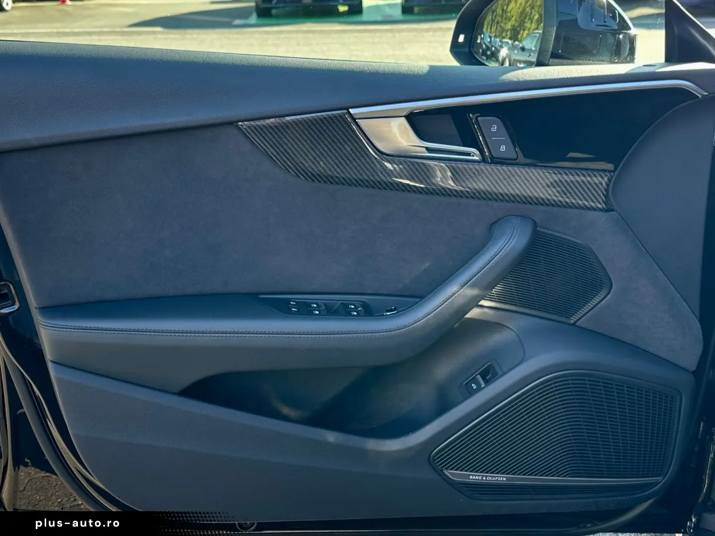 AUDI RS5 SB COMPETITION BLACK SPORTABGAS SCHALENSITZ