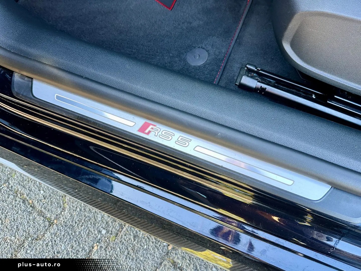 AUDI RS5 SB COMPETITION BLACK SPORTABGAS SCHALENSITZ