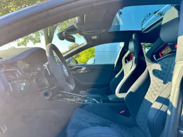 AUDI RS5 SB COMPETITION BLACK SPORTABGAS SCHALENSITZ