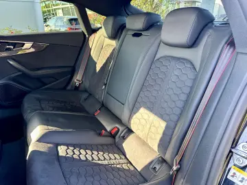 AUDI RS5 SB COMPETITION BLACK SPORTABGAS SCHALENSITZ