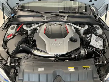 AUDI RS5 Sportback TFSI  MATRIX NAVI MASSAGESITZ