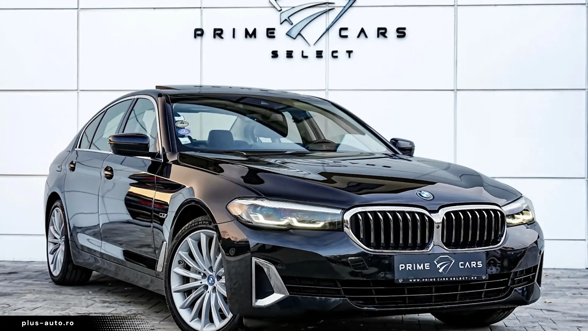 BMW Seria 5 530e xDrive Aut. Luxury Line
