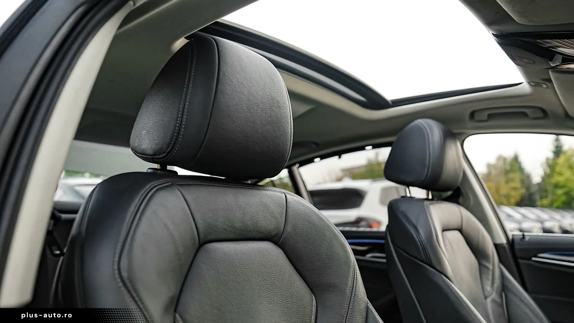 BMW Seria 5 530e xDrive Aut. Luxury Line