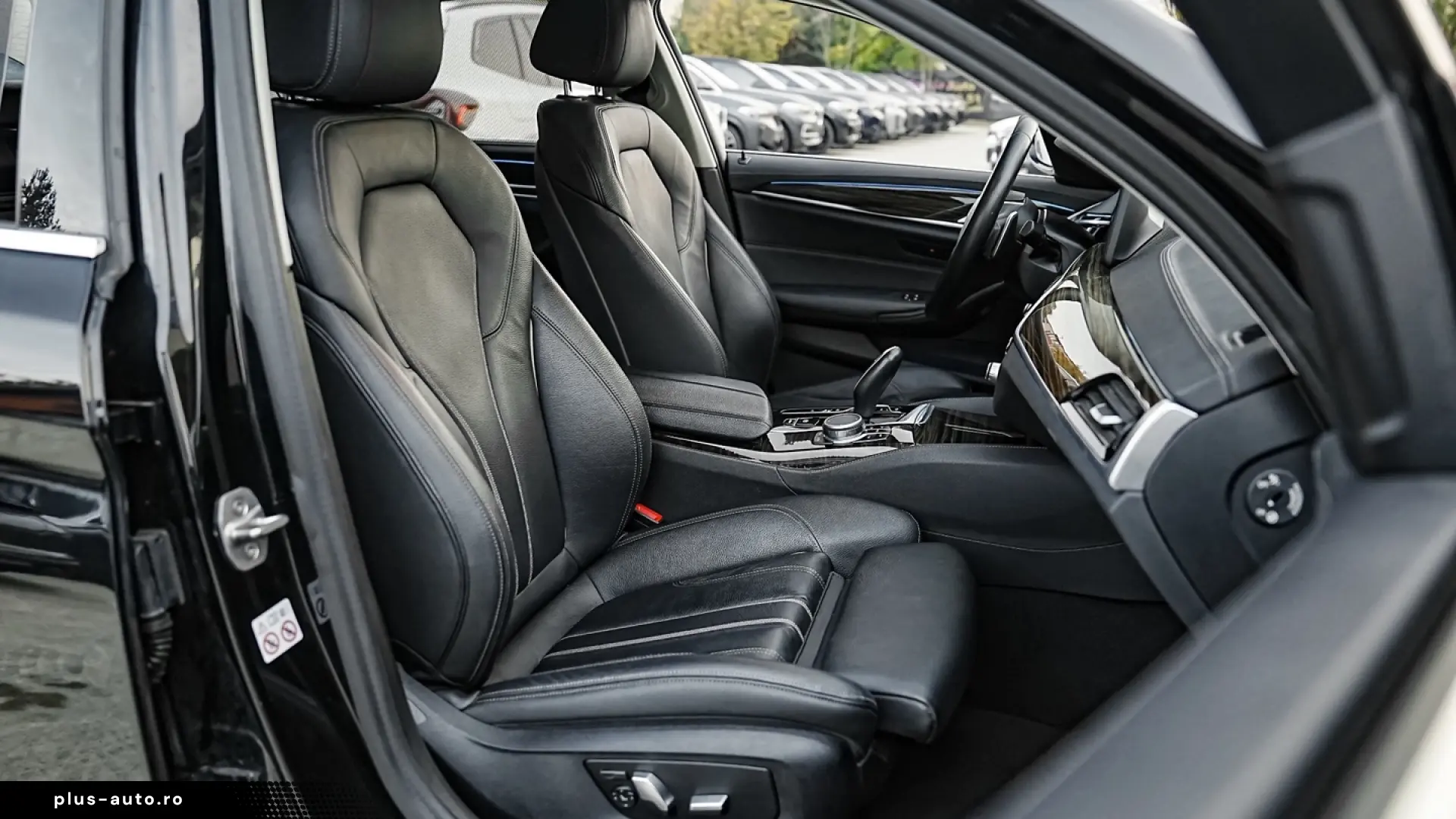 BMW Seria 5 530e xDrive Aut. Luxury Line