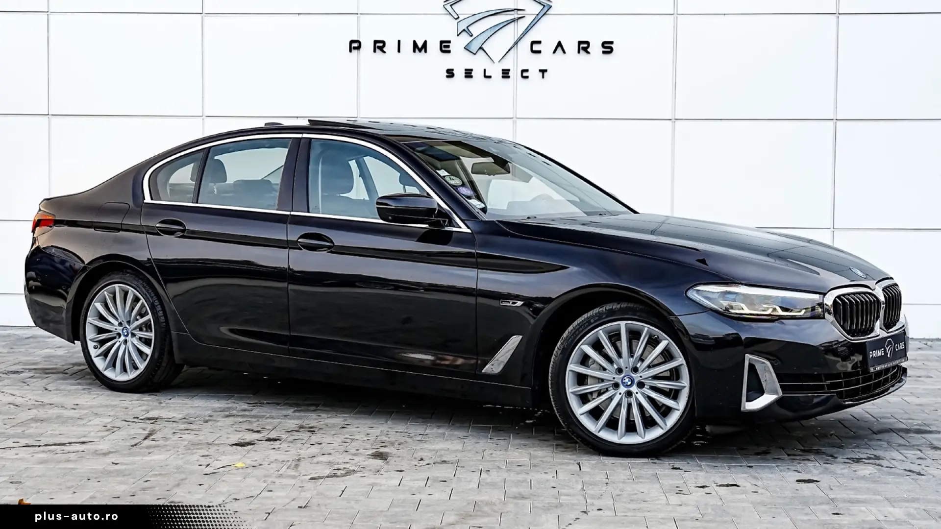 BMW Seria 5 530e xDrive Aut. Luxury Line