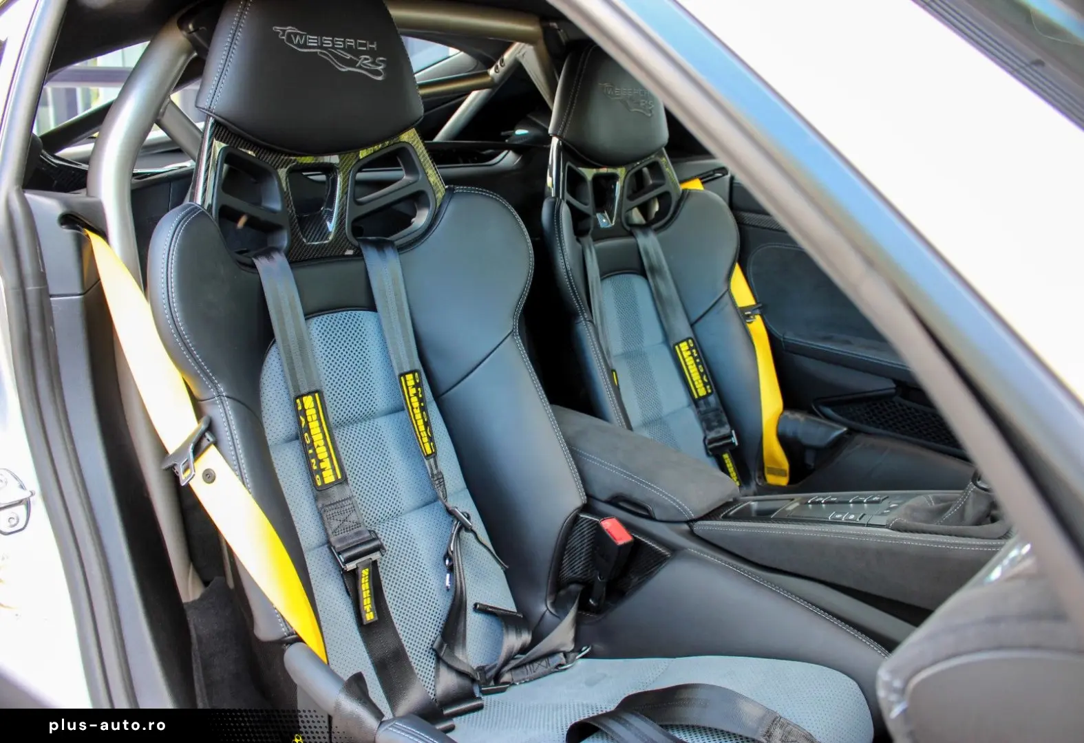PORSCHE 718 Cayman GT4 RS   WEISSACH   CHRONO   BOSE