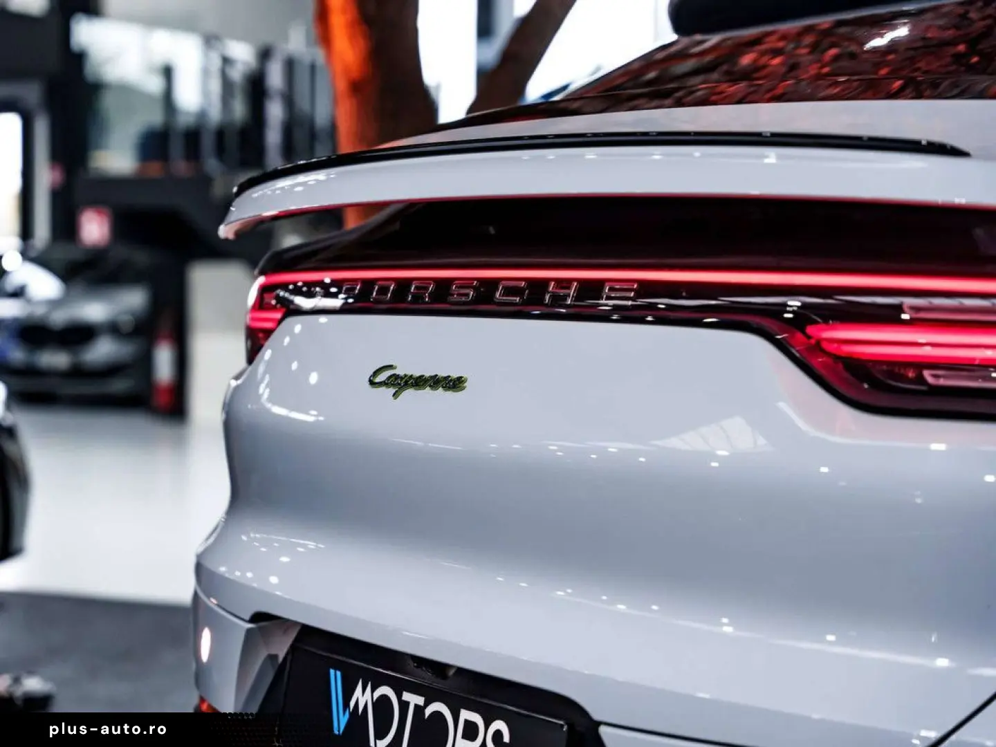 PORSCHE Cayenne 3.0i V6 PHEV - 22  Sport Classic - Pano