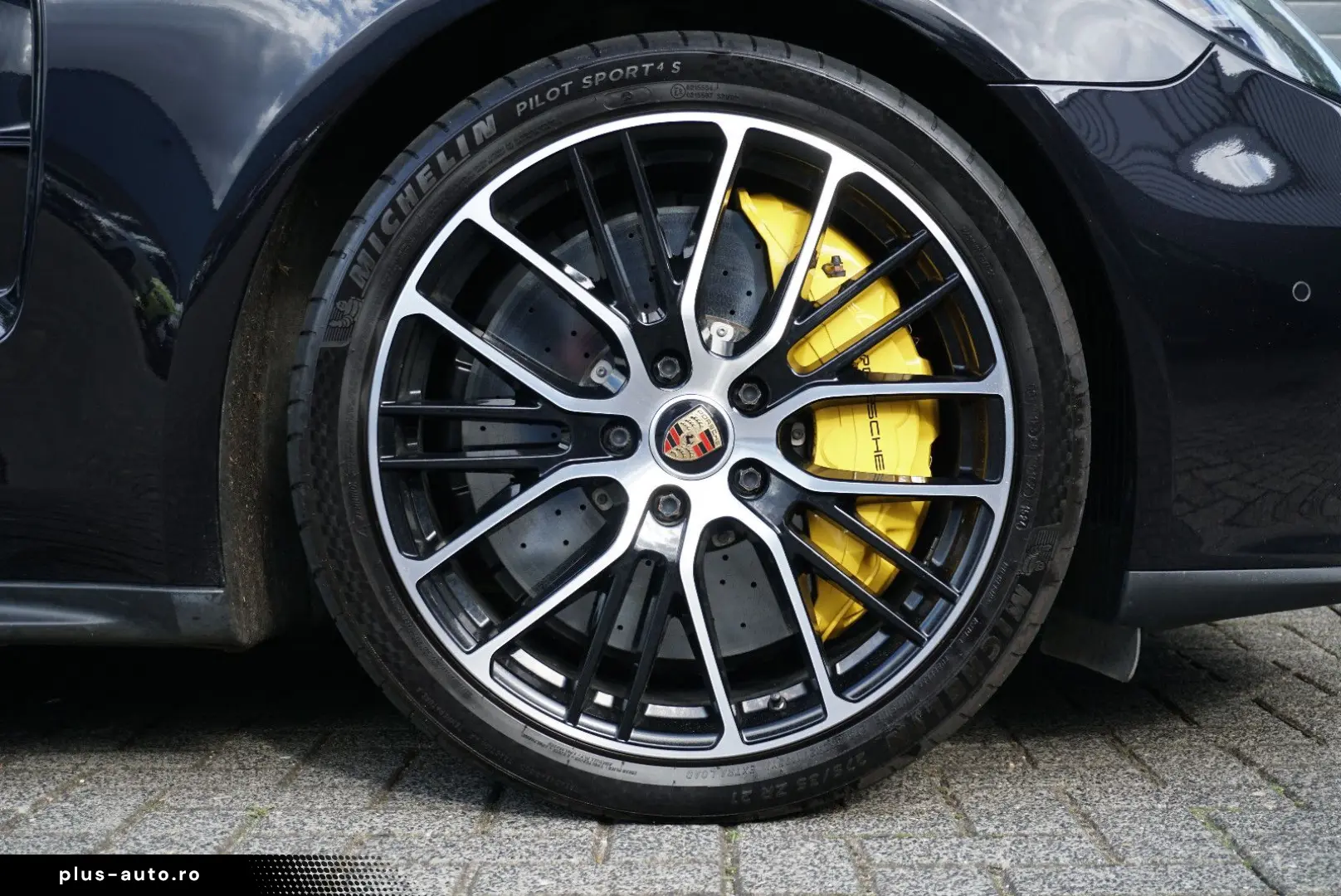 PORSCHE Panamera Turbo S Pano HUD